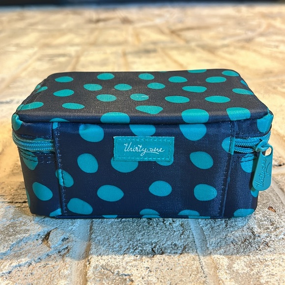 Thirty One Jewelry Travel Case - Picture 2 of 5